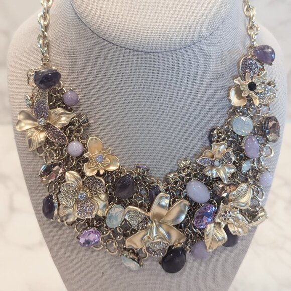 White House Black Market Goldtone Flower Statement Necklace - Picture 9 of 9